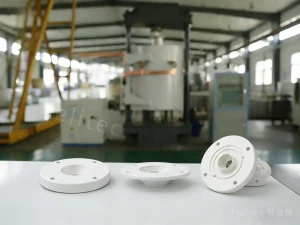 曲面进气陶瓷壁面结构件 均布气孔 高温真空系统 Curved ceramic gas inlet wall with uniform holes for high temperature vacuum systems